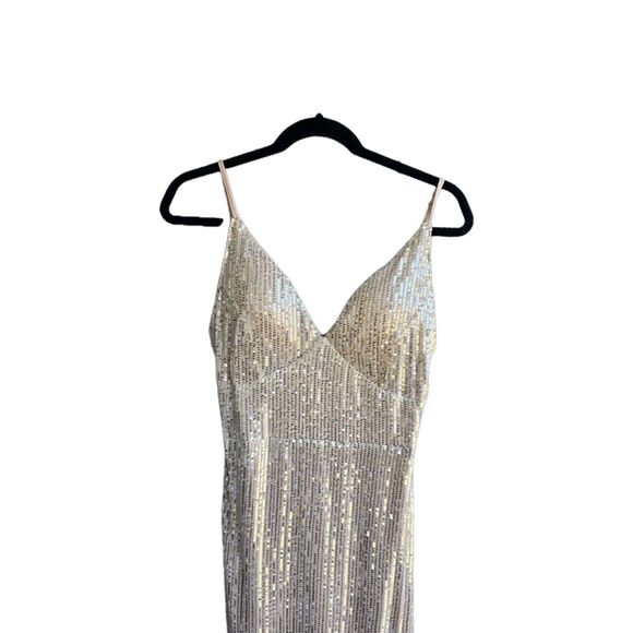 LOVE&LEMONADE Sexy V-Neck Silver Gold Sequin Bodycon sz m formal Dress Prom Nwt - Picture 4 of 10